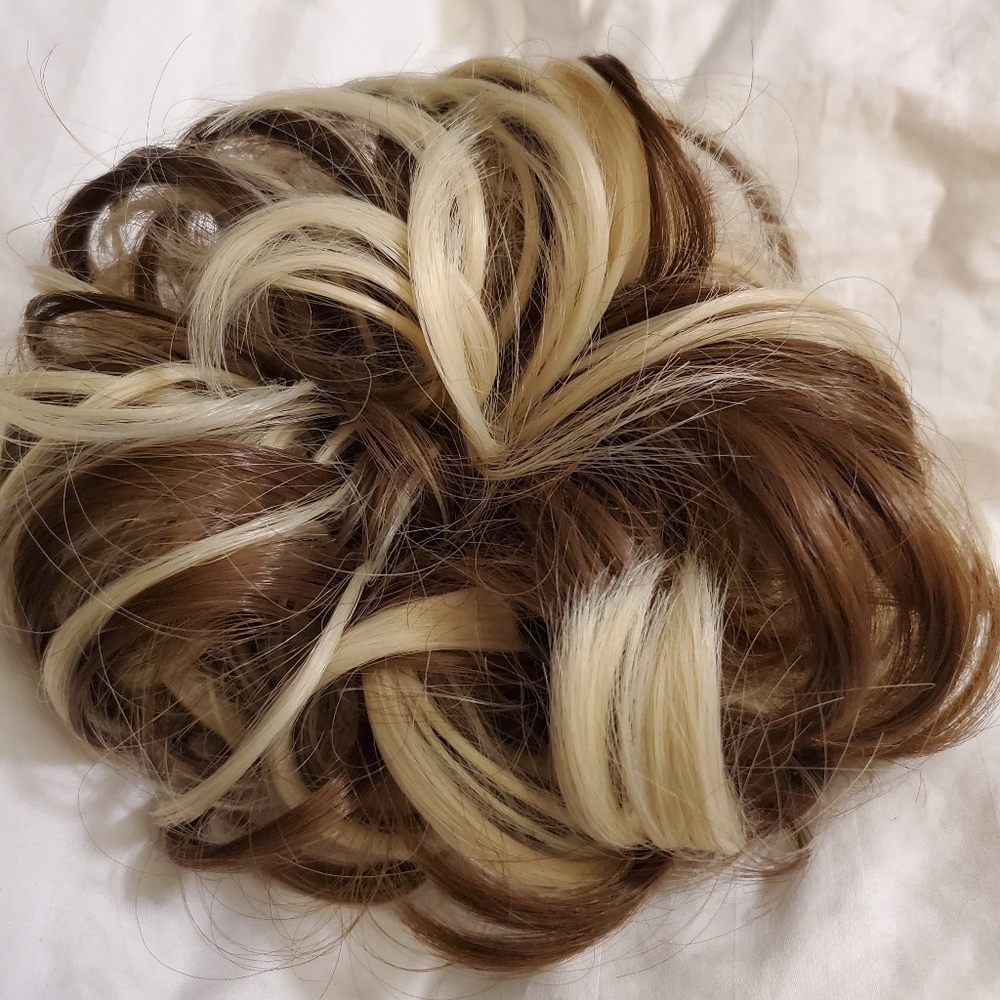 NEW Scrunchie Hair Bun Extension Piece - Picture 7 of 9